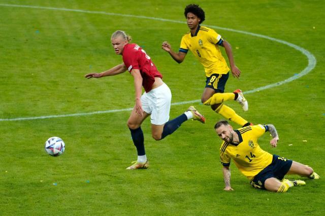 1654660478906072824.jpg Haaland-Milosevic.jpg